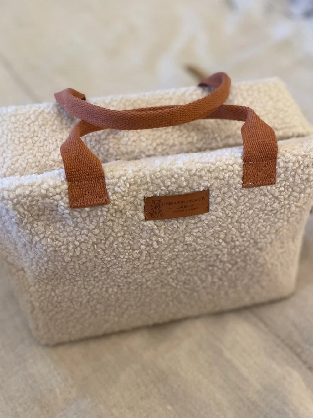 Emmanuel Création Ice Cube S Bouclé Thermal Cooler Bag Cream Teddy Sherpa NWOT